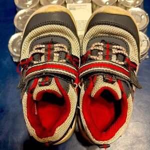 Stride Rite SRT (sensory response technology) boys toddler shoes